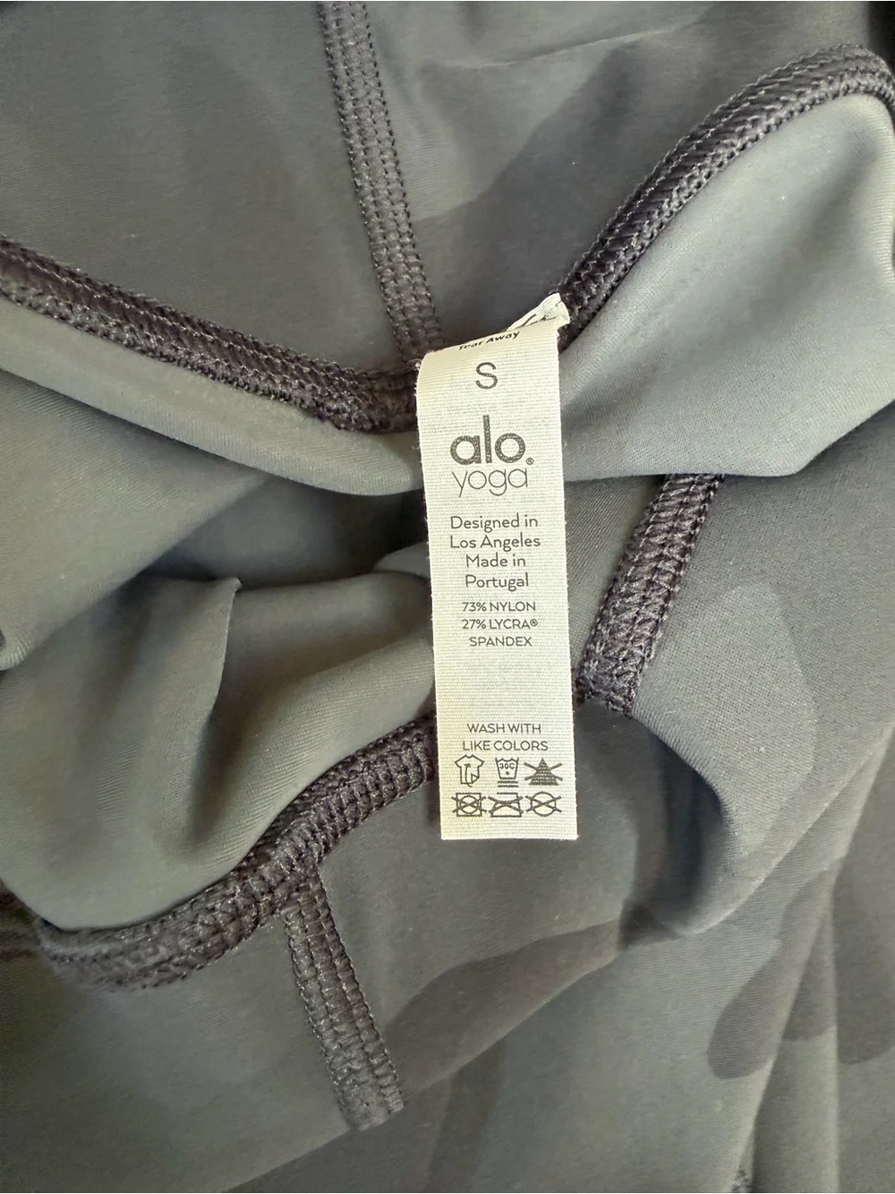 ALO Yoga High Waist Vapor Leggings in Black Camo | Size Small